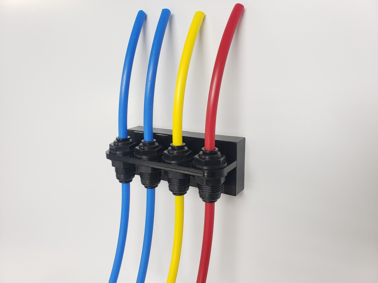 Innovative Marine CustomCradle Pro™ Magnetic Tube Holder - The Pet Source