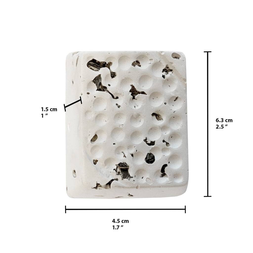 HARI Mineral Block with Dried Dandelion - 40g - 1 pack - The Pet Source